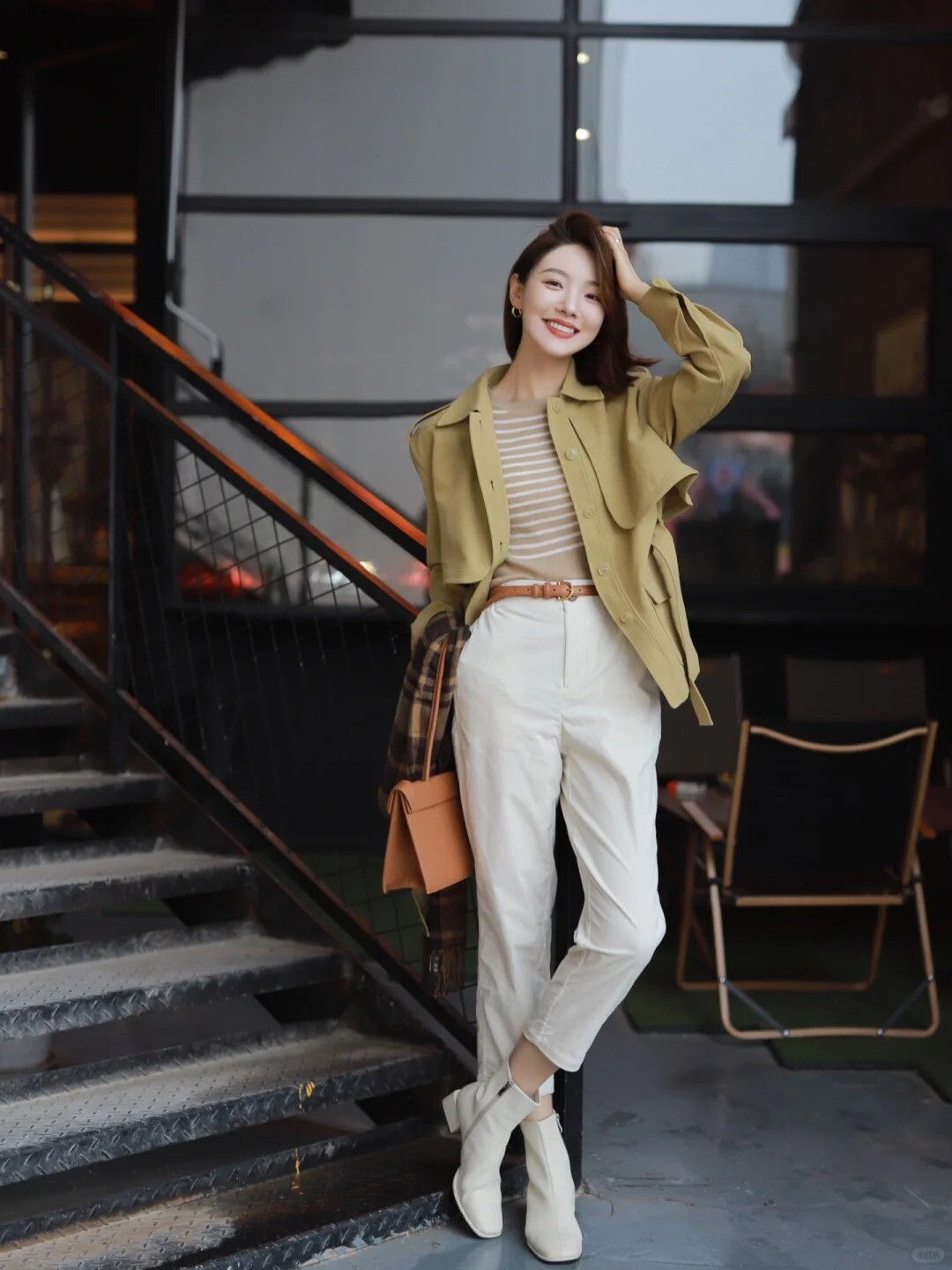 Vóc dáng nhỏ nhắn